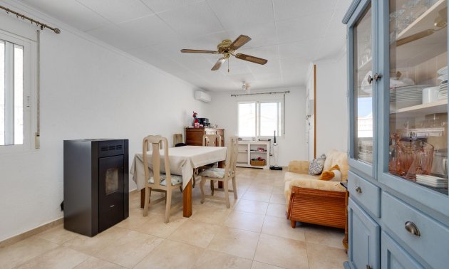 Resale - Villa -
San Fulgencio - La Marina