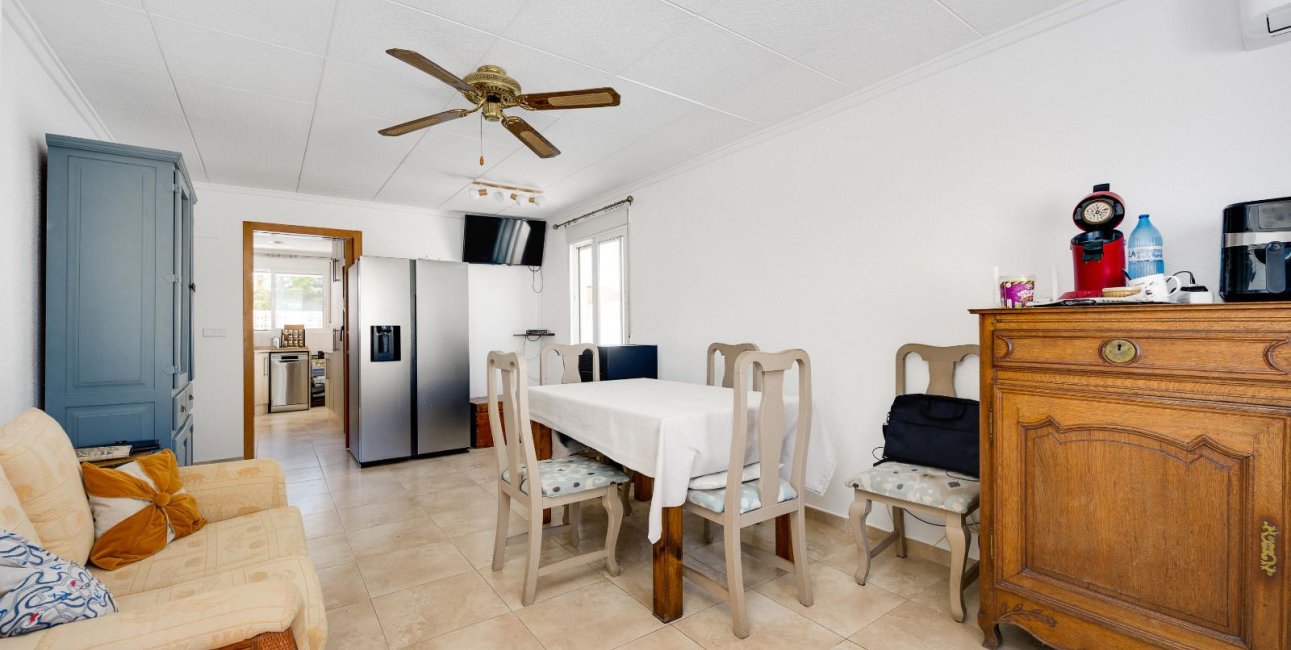 Resale - Villa -
San Fulgencio - La Marina