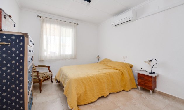 Resale - Villa -
San Fulgencio - La Marina