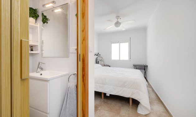 Resale - Villa -
San Fulgencio - La Marina