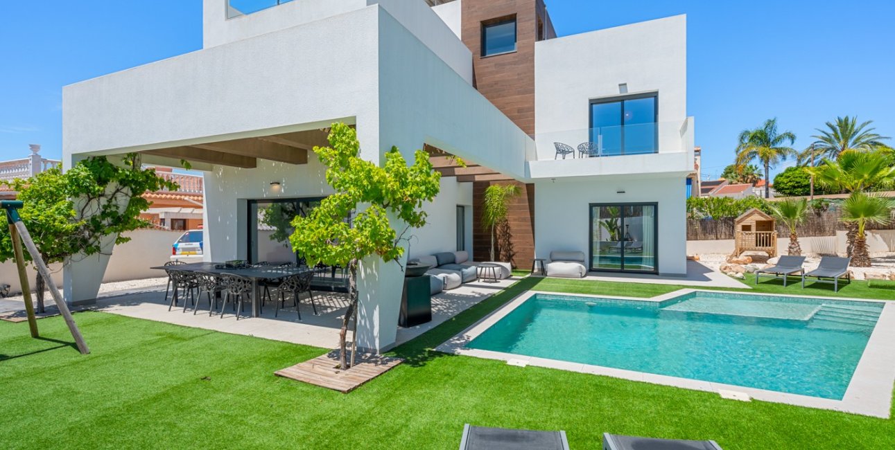 Resale - Villa -
Ciudad Quesada - Ciudad Quesada - Town