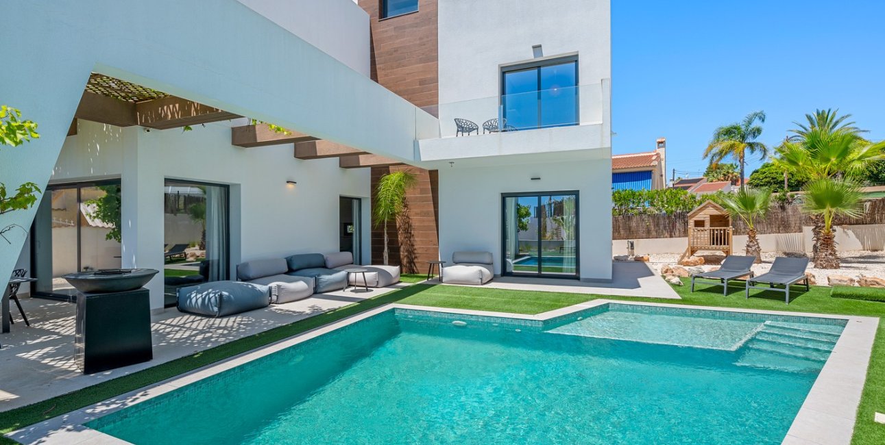 Resale - Villa -
Ciudad Quesada - Ciudad Quesada - Town