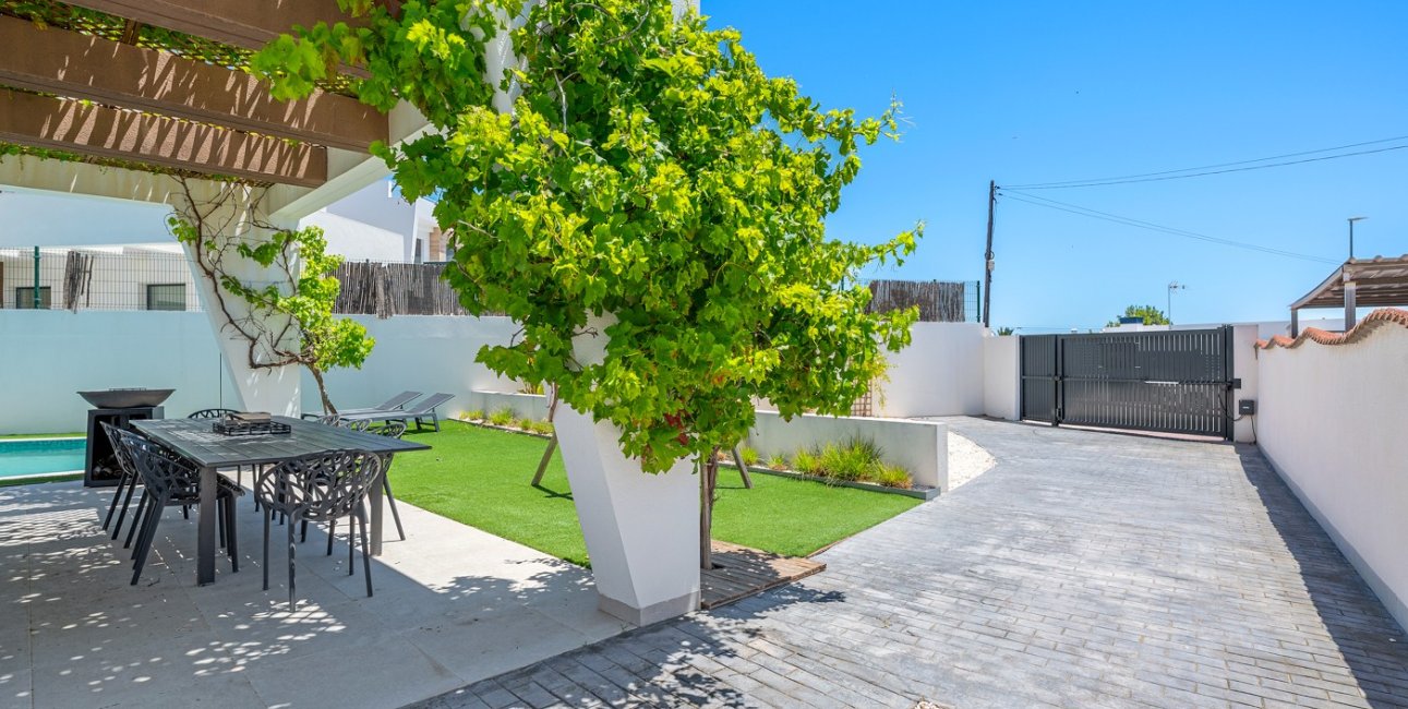 Resale - Villa -
Ciudad Quesada - Ciudad Quesada - Town