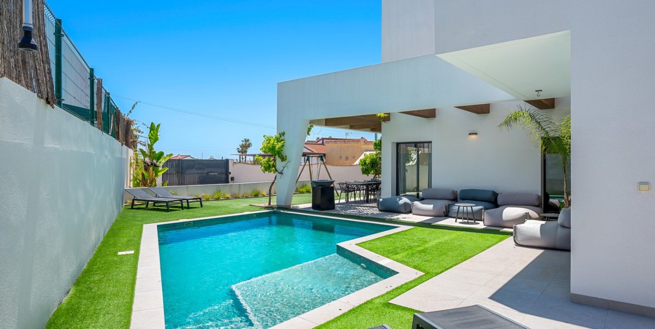 Resale - Villa -
Ciudad Quesada - Ciudad Quesada - Town