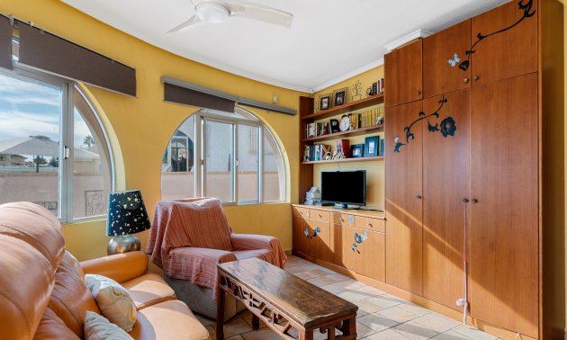 Resale - Villa -
Ciudad Quesada - Ciudad Quesada - Town