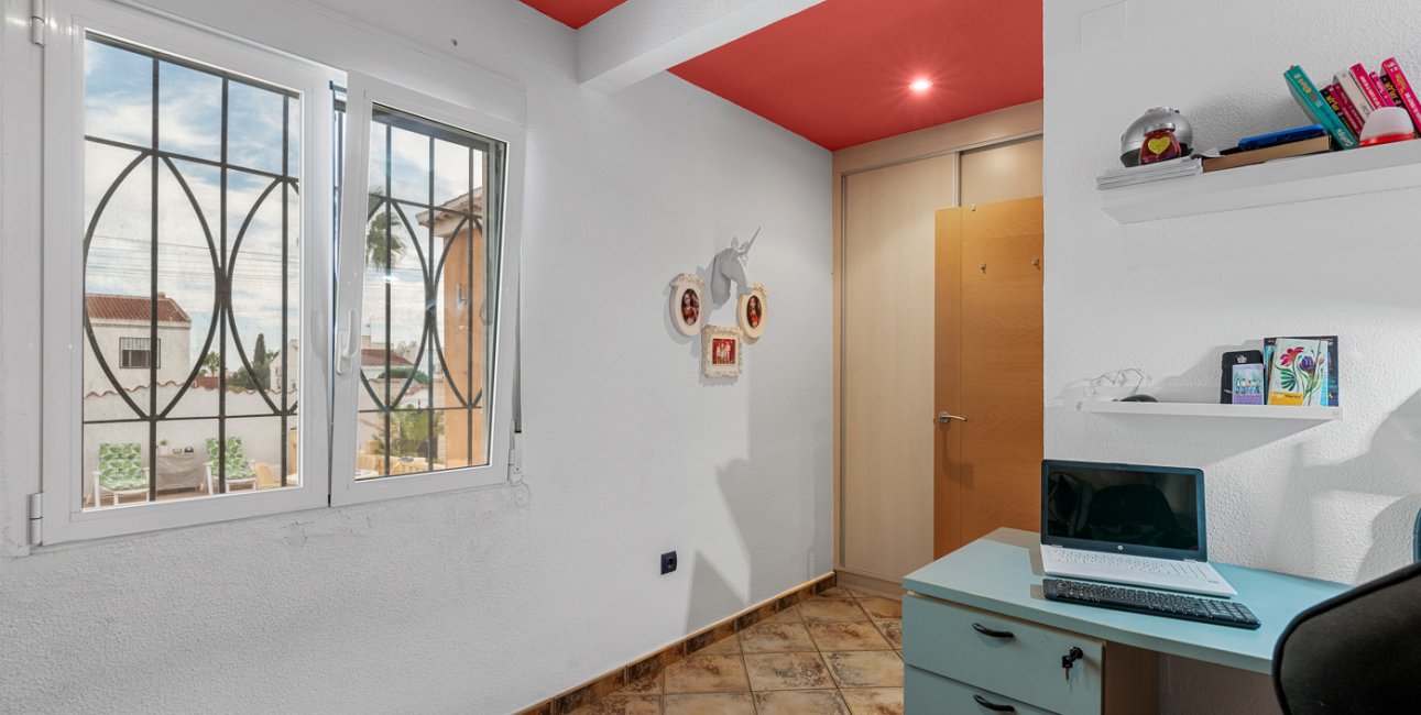 Resale - Villa -
Ciudad Quesada - Ciudad Quesada - Town