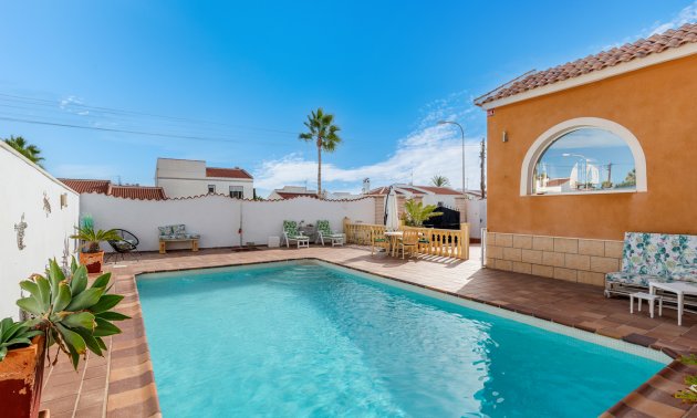 Resale - Villa -
Ciudad Quesada - Ciudad Quesada - Town