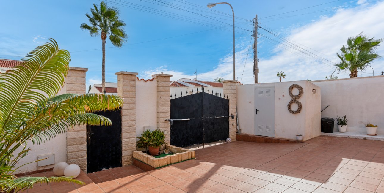 Resale - Villa -
Ciudad Quesada - Ciudad Quesada - Town