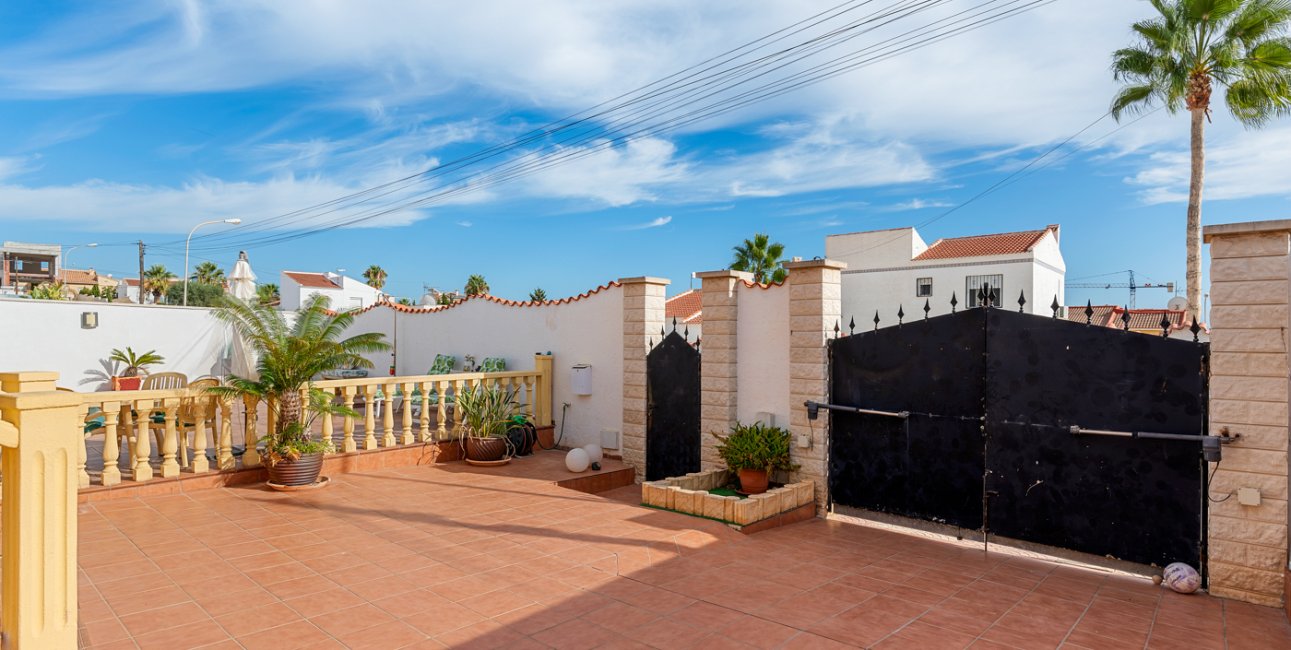 Resale - Villa -
Ciudad Quesada - Ciudad Quesada - Town