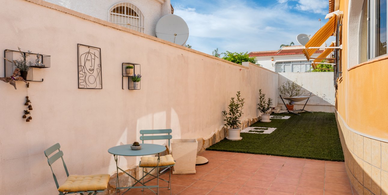 Resale - Villa -
Ciudad Quesada - Ciudad Quesada - Town
