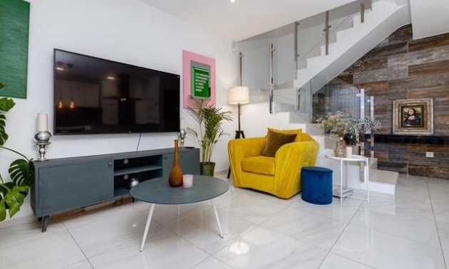 Resale - Townhouse -
Orihuela Costa - Las Filipinas