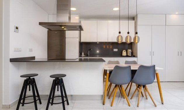 Resale - Townhouse -
Orihuela Costa - Las Filipinas
