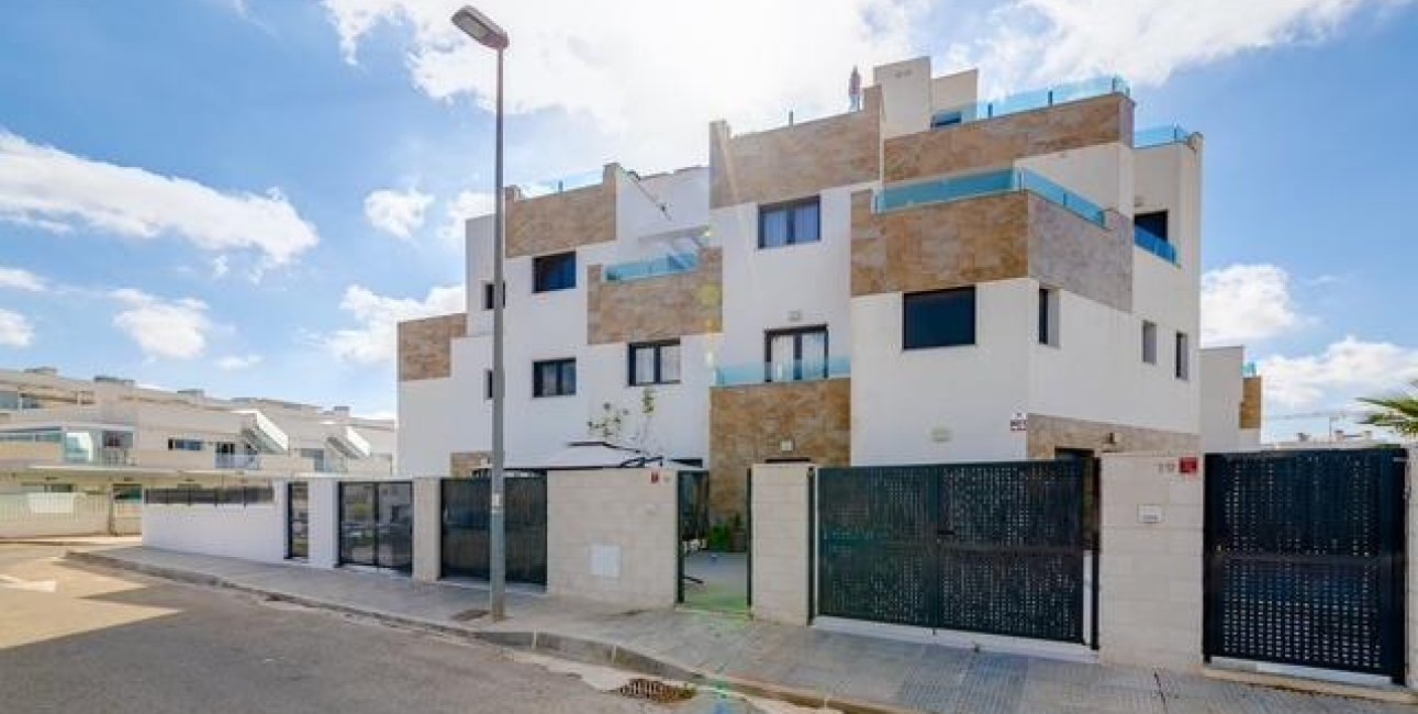 Resale - Townhouse -
Orihuela Costa - Las Filipinas