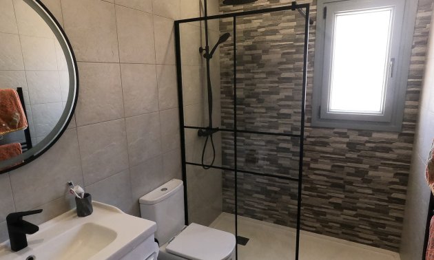 Resale - Apartment / flat -
Algorfa - La Finca Golf Resort
