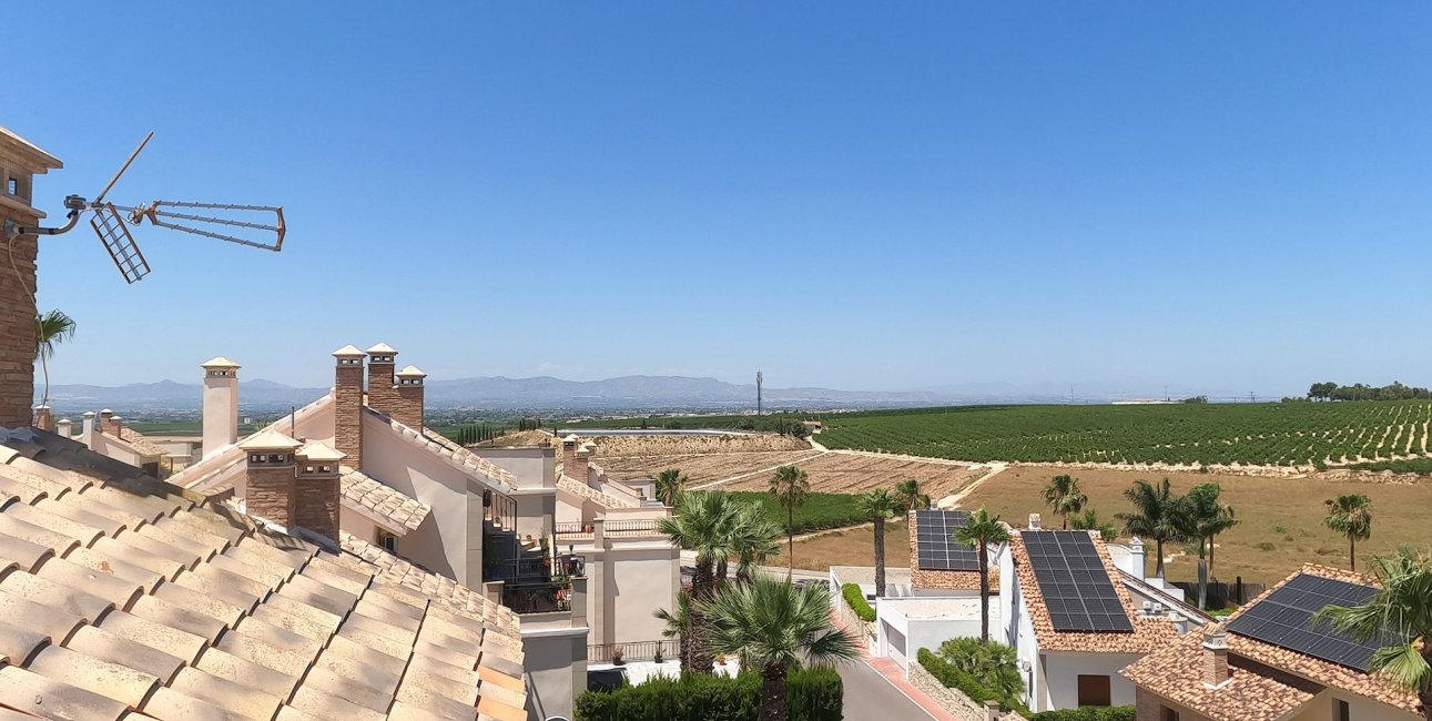 Resale - Apartment / flat -
Algorfa - La Finca Golf Resort