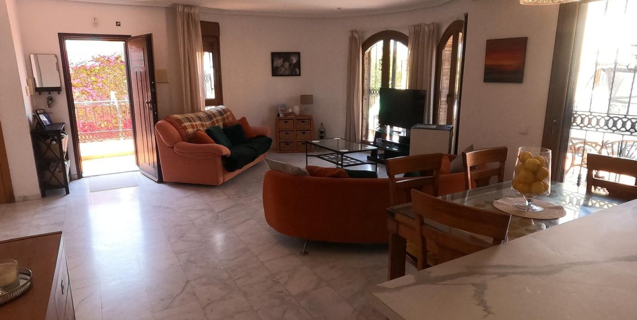 Resale - Villa -
Algorfa - La Finca Golf Resort