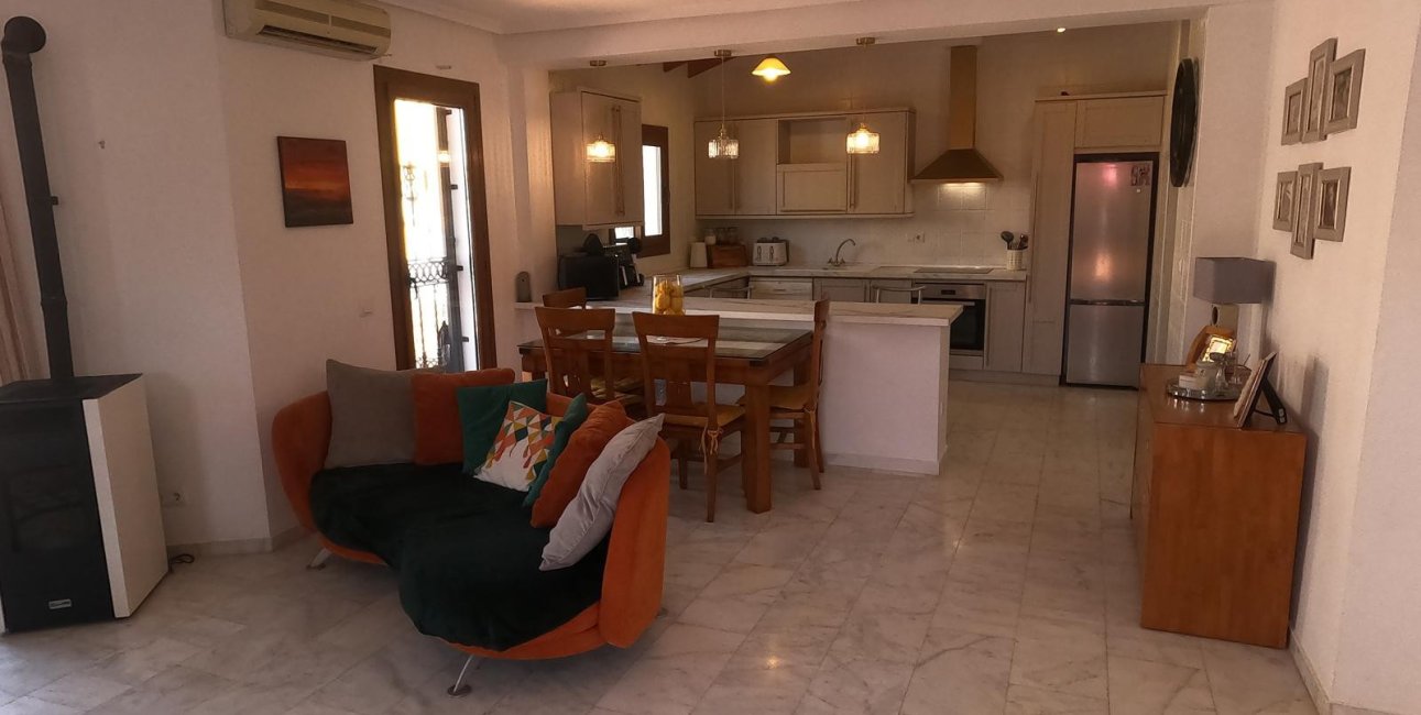 Resale - Villa -
Algorfa - La Finca Golf Resort