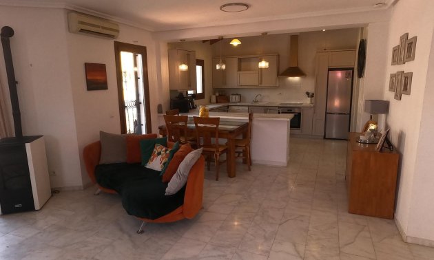 Resale - Villa -
Algorfa - La Finca Golf Resort