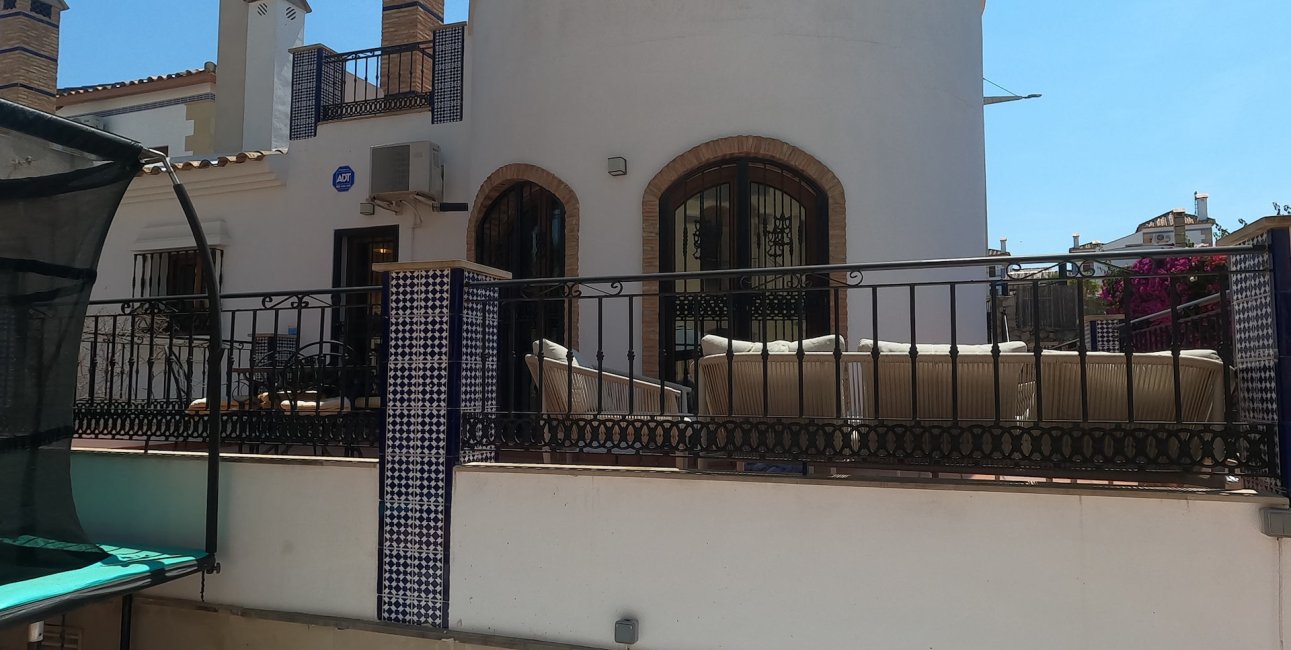 Resale - Villa -
Algorfa - La Finca Golf Resort