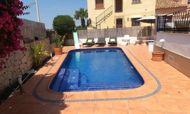 Resale - Villa -
Algorfa - La Finca Golf Resort