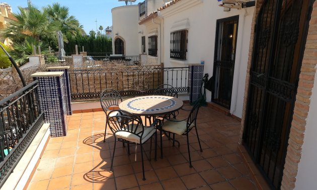 Resale - Villa -
Algorfa - La Finca Golf Resort