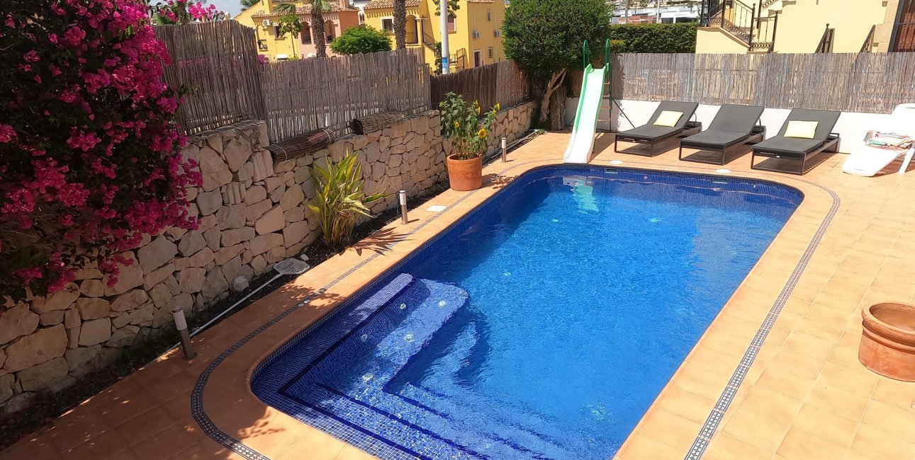 Resale - Villa -
Algorfa - La Finca Golf Resort