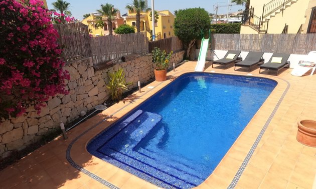 Resale - Villa -
Algorfa - La Finca Golf Resort