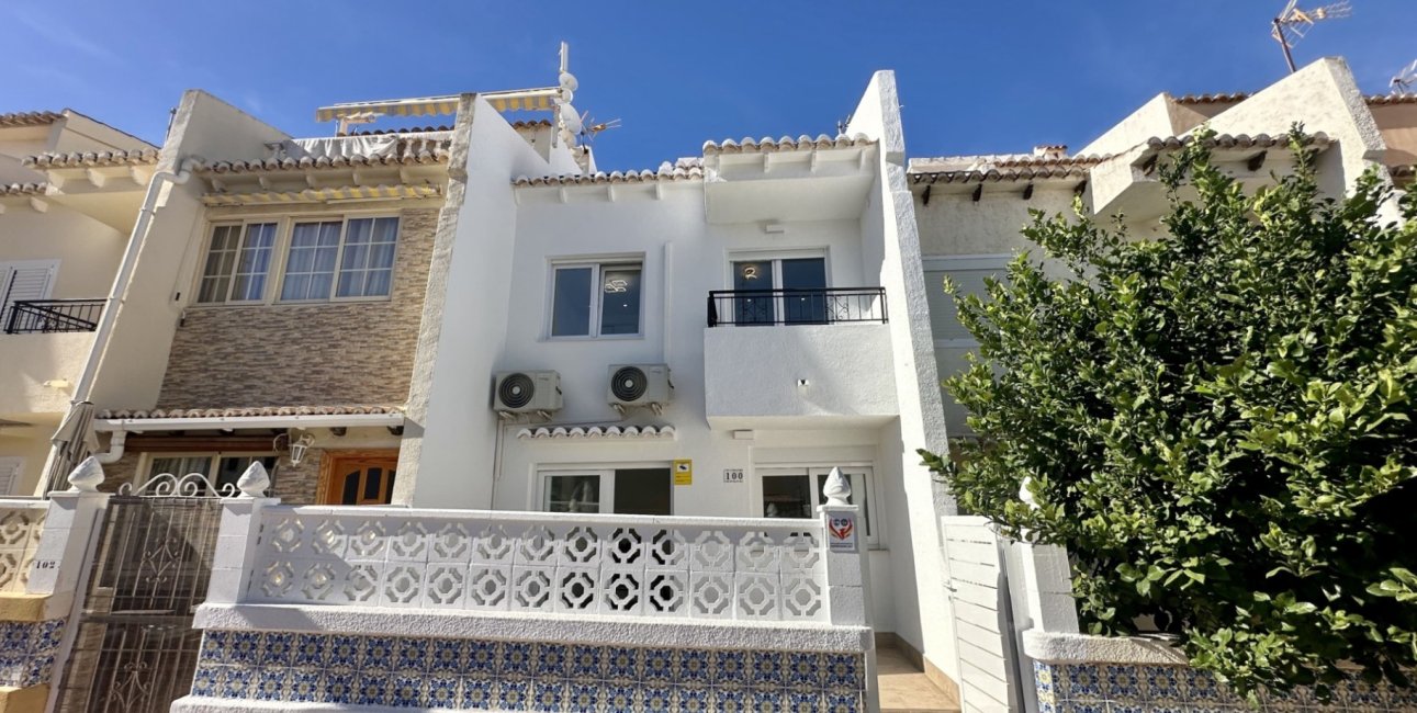Resale - Townhouse -
Orihuela Costa - Los Balcones