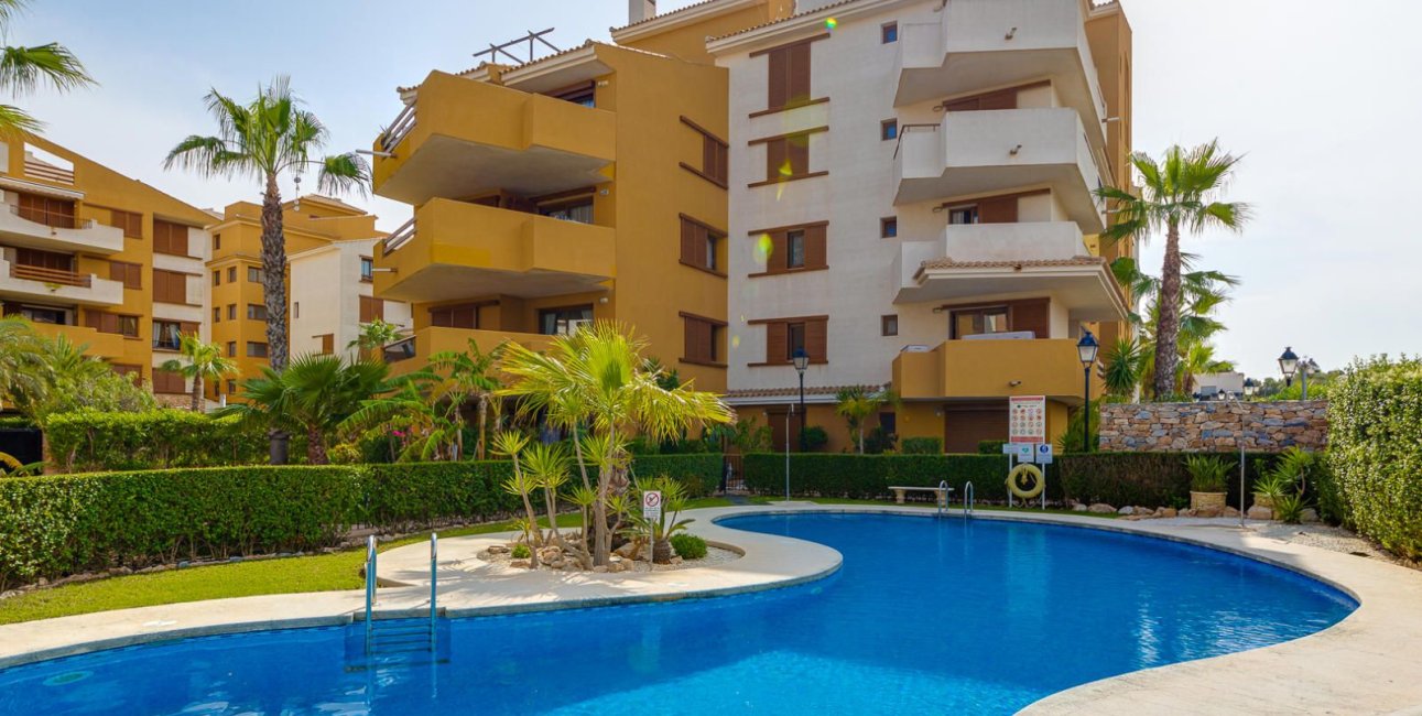 Resale - Apartment / flat -
Torrevieja - Punta prima