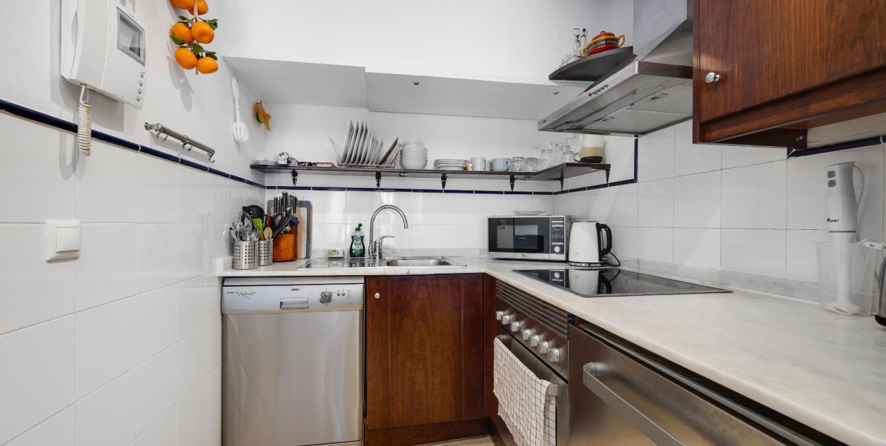 Resale - Apartment / flat -
Torrevieja - Punta prima