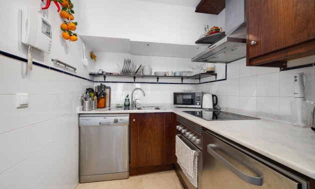Resale - Apartment / flat -
Torrevieja - Punta prima