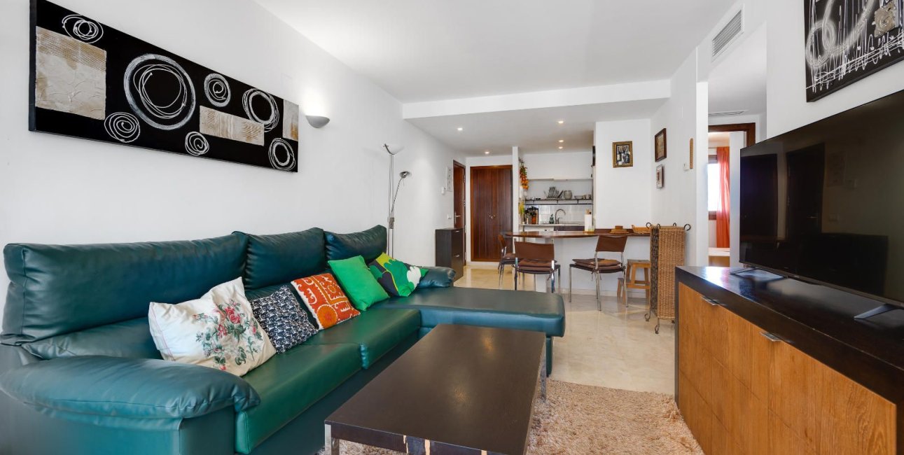 Resale - Apartment / flat -
Torrevieja - Punta prima