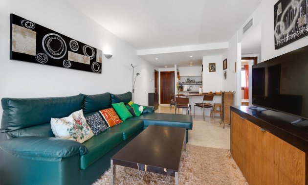 Resale - Apartment / flat -
Torrevieja - Punta prima
