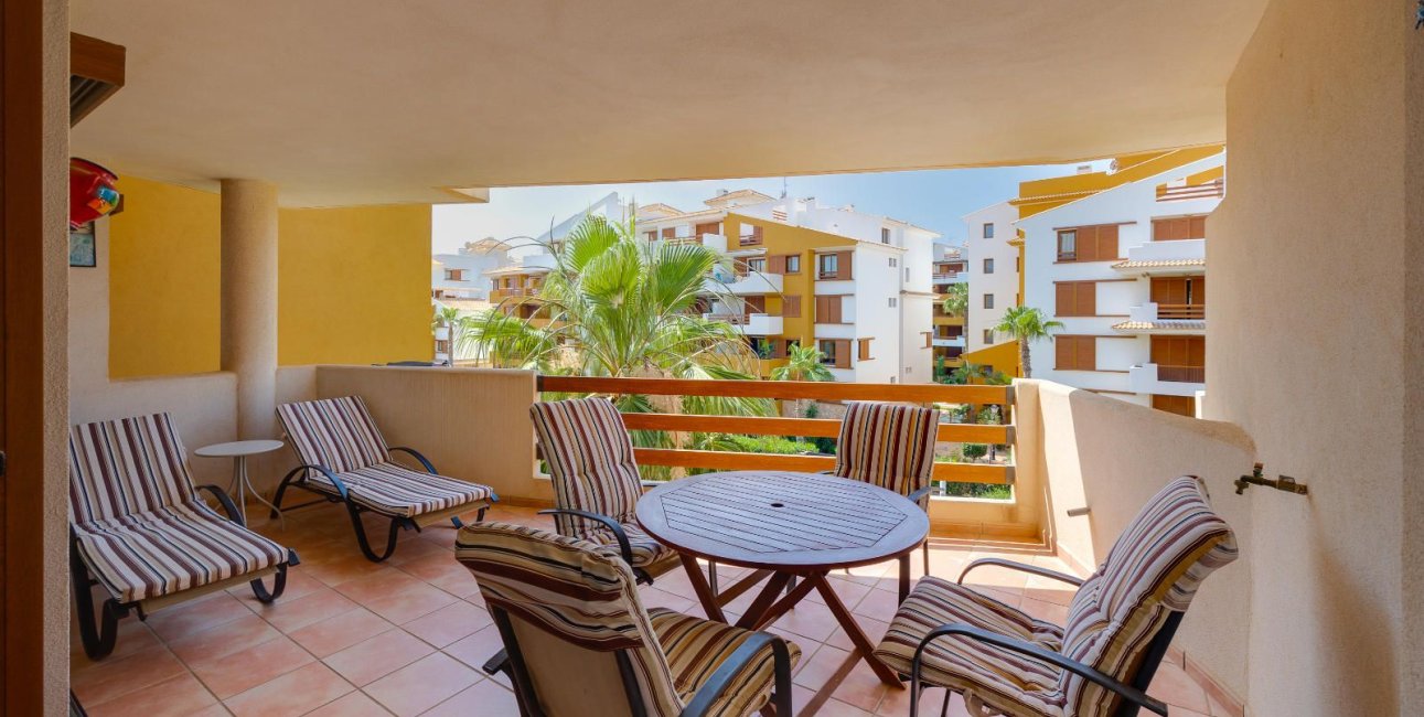 Resale - Apartment / flat -
Torrevieja - Punta prima