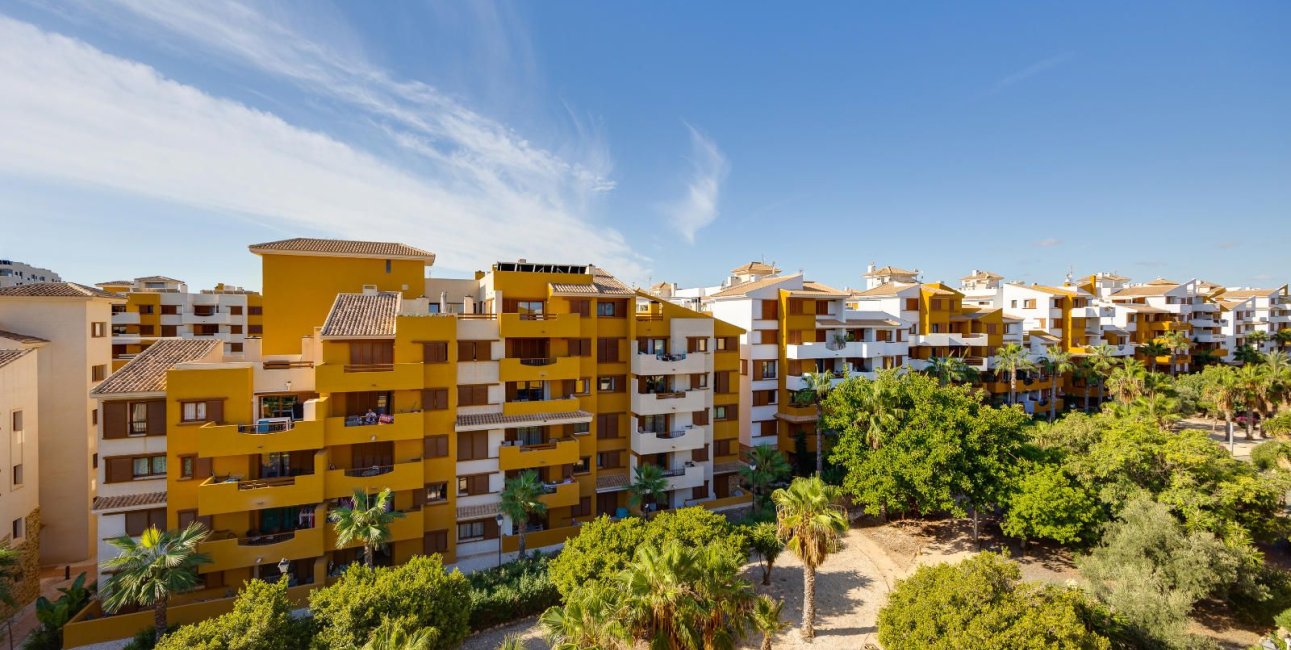 Resale - Apartment / flat -
Torrevieja - Punta prima