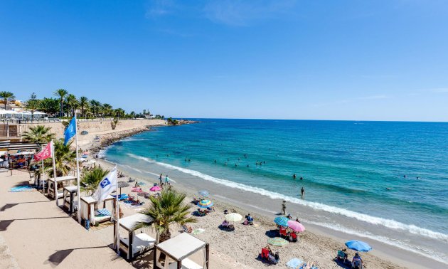Resale - Apartment / flat -
Torrevieja - Punta prima