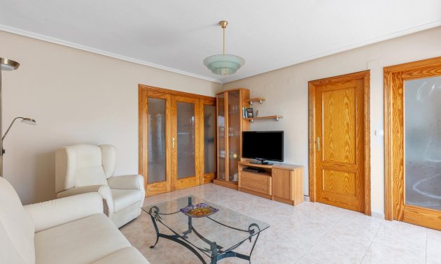 Resale - Apartment / flat -
Torrevieja - Playa del Cura