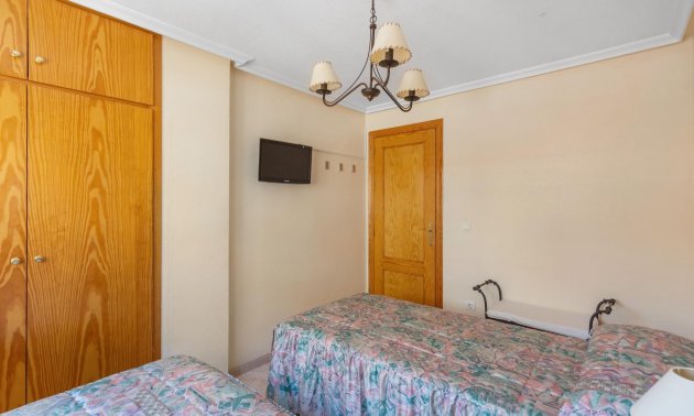 Resale - Apartment / flat -
Torrevieja - Playa del Cura