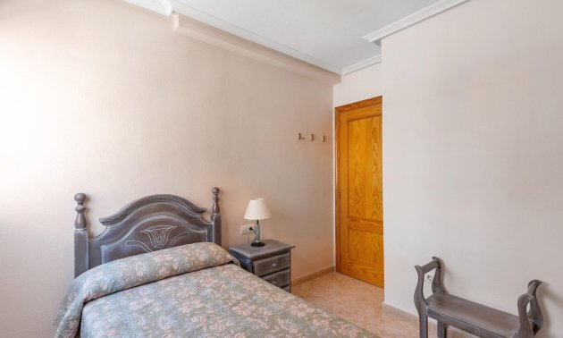 Resale - Apartment / flat -
Torrevieja - Playa del Cura