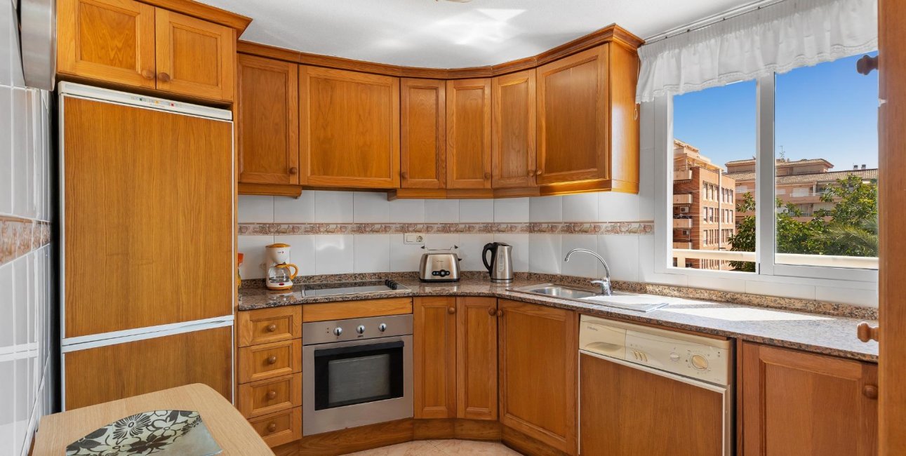Resale - Apartment / flat -
Torrevieja - Playa del Cura