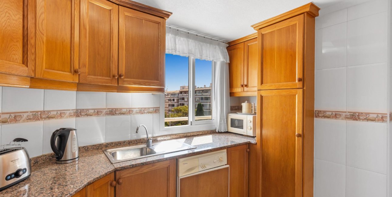 Resale - Apartment / flat -
Torrevieja - Playa del Cura