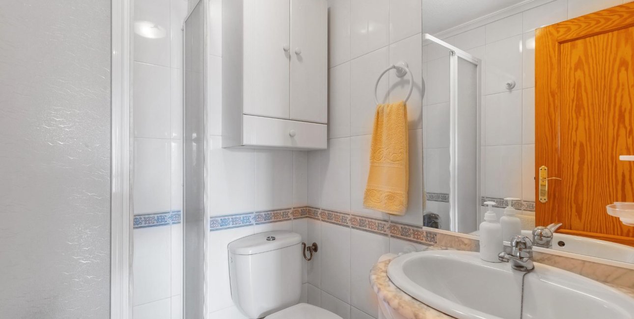 Resale - Apartment / flat -
Torrevieja - Playa del Cura