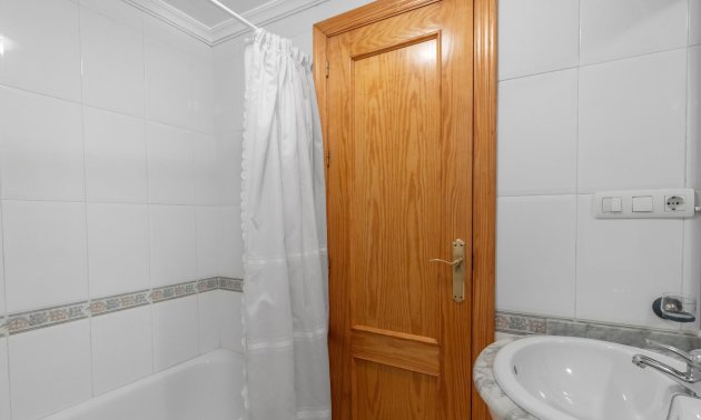 Resale - Apartment / flat -
Torrevieja - Playa del Cura