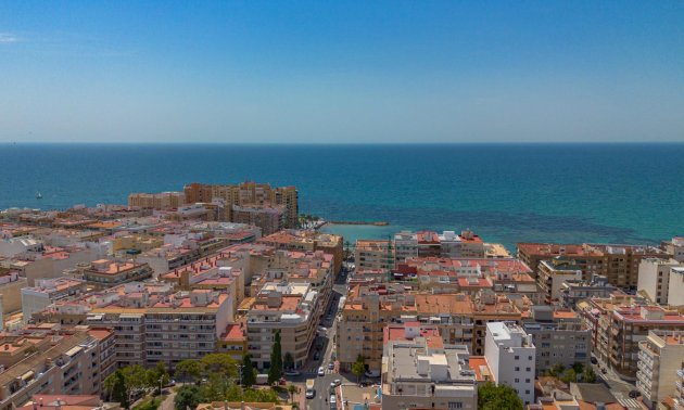 Resale - Apartment / flat -
Torrevieja - Playa del Cura