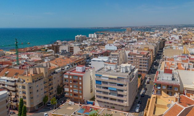 Resale - Apartment / flat -
Torrevieja - Playa del Cura