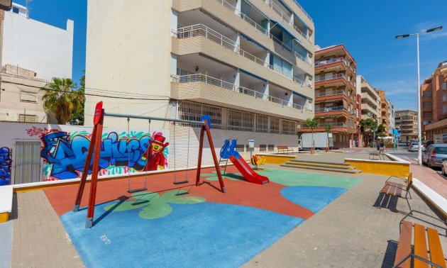 Resale - Apartment / flat -
Torrevieja - Playa del Cura