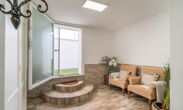 Resale - Villa -
San Miguel de Salinas - Las filipinas