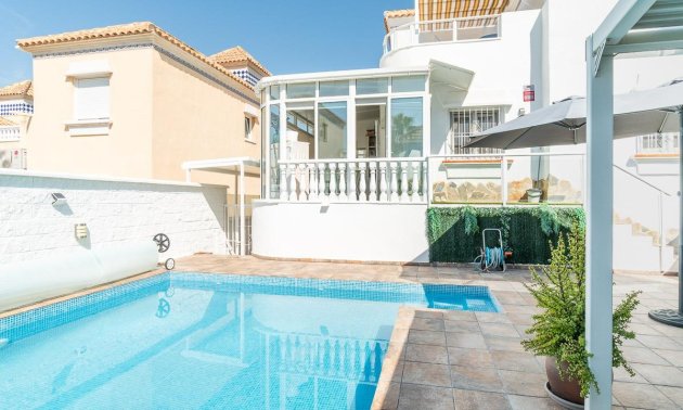 Resale - Villa -
San Miguel de Salinas - Las filipinas