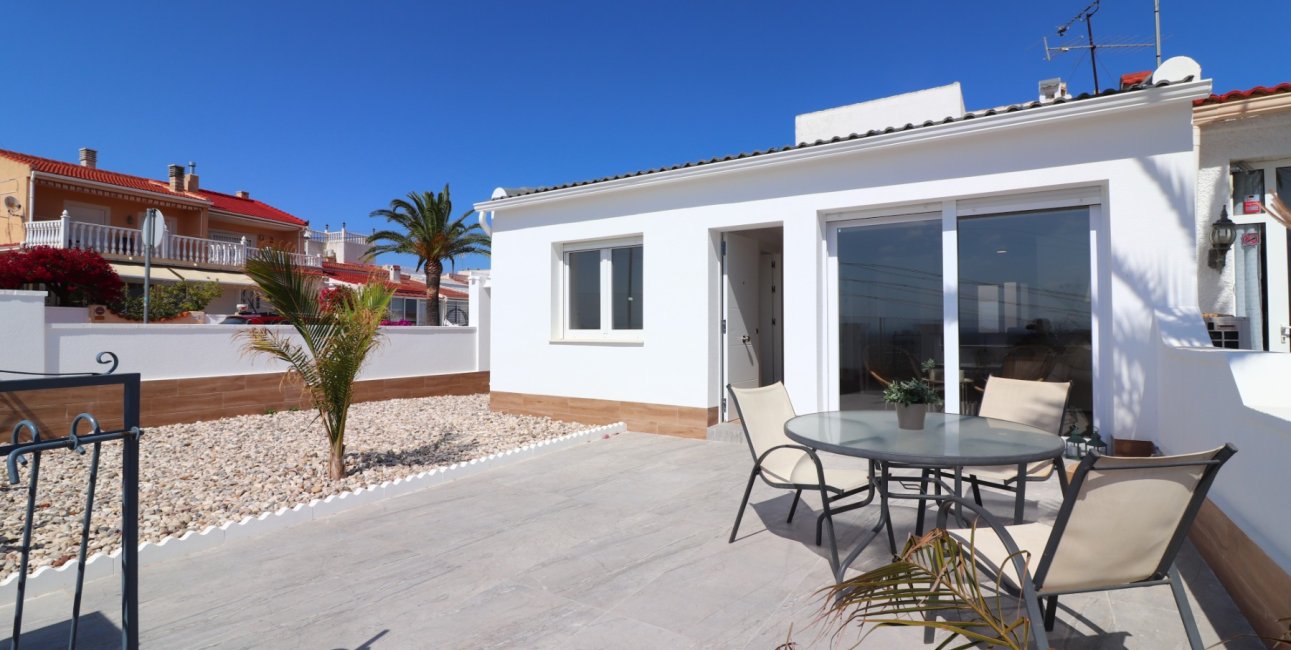 Reventa - Bungalow -
Ciudad Quesada - Altos de Quesada