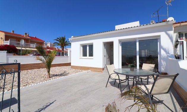 Reventa - Bungalow -
Ciudad Quesada - Altos de Quesada